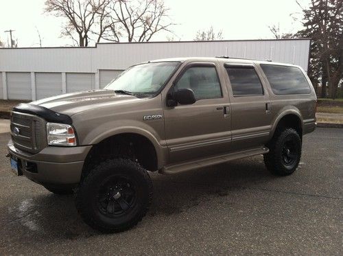 2005 ford excursion limited 6.8l v10 4x4 lifted, loaded &amp; much more a must see