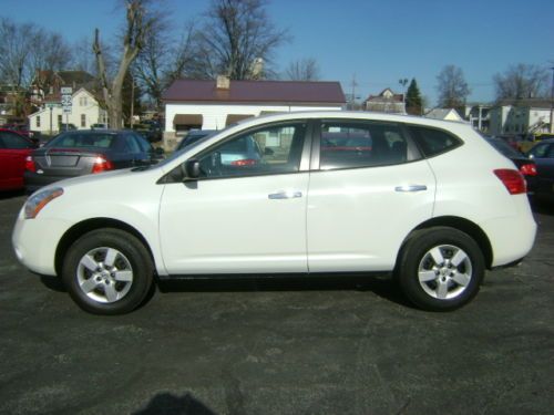 2010 nissan rogue s awd one owner clean carfax only 33,611 miles non-smoker nice
