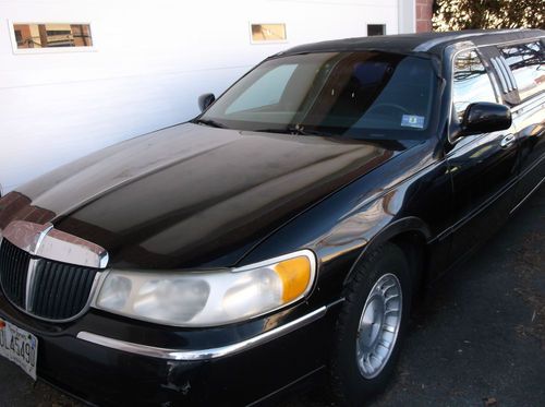Executive  stretch limo for 7-fabulous opportunity..easy repair