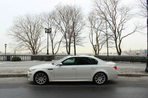 2010 bmw m5, rare 6 speed manual and stunning white exterior, last of the v10&#039;s