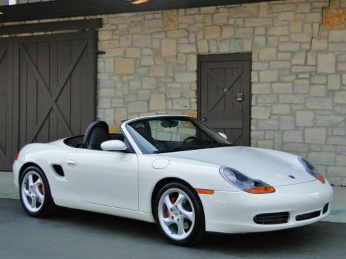 Gorgeous boxster s, 6 speed, only 34k miles, sport design interior, 18&#034; wheels