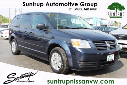 Se cd 3rd row seat 4-speed a/t 4-wheel disc brakes a/c abs am/fm stereo