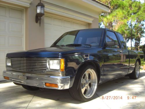 Chevy s-10 1987 extended cab pick-up
