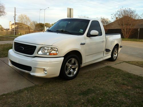2001 ford f-150 svt lightning supercharged excellent condition