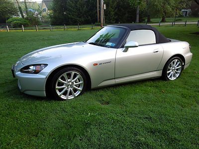 2006 honda s2000 - one owner car with 7,000 orig miles!! "check out video tour"