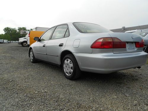 1998 honda accord dx sedan 4-door 2.3l