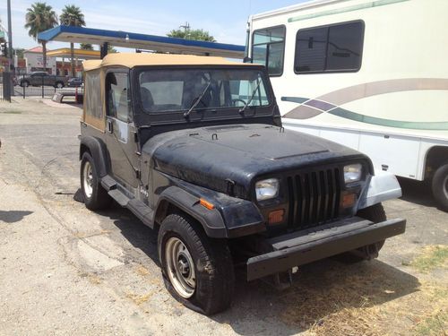 1987 jeep wrangler 4.2 liter 6 cylinder, 5 speed project (needs carb installed)