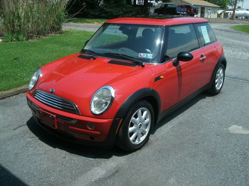 2004 mini cooper red with 2 tone red &amp; black interior immaculate condition!!