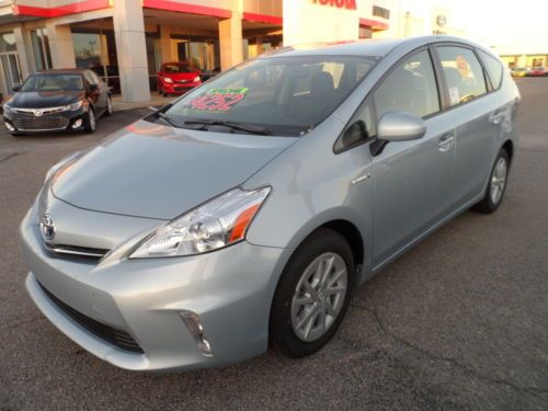 Hail sale new 2013 toyota prius v just $23,467 save over $4200