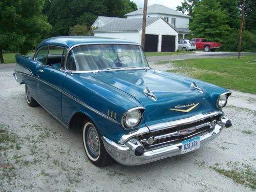 1957 chevy 2dr hardtop