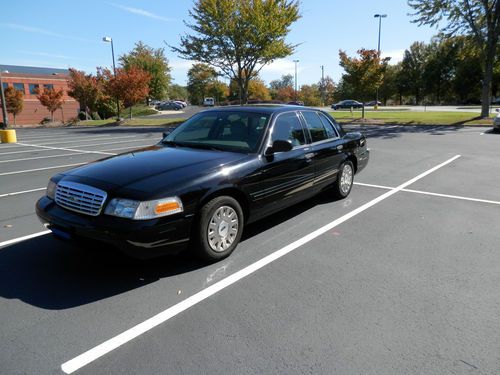 2004 ford crown victoria with very clean interior