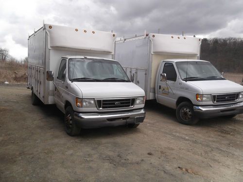 2003 e450 powerstroke work van/truck with utility box
