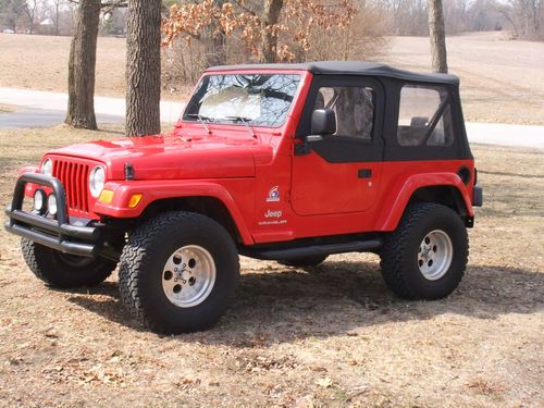 2003 jeep wrangler freedom edition - low miles, lifted, very nice shape