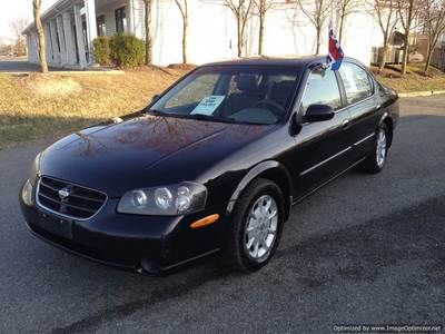 Low miles, clean carfax, hid lights, v6, leather, **no reserve**