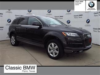 Navigation, 3rd row seating, heated seats, rear camera, park distance control
