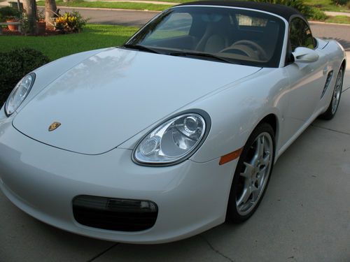 2006 porsche boxster gorgeous white w/cocoa soft top and camel leather interior