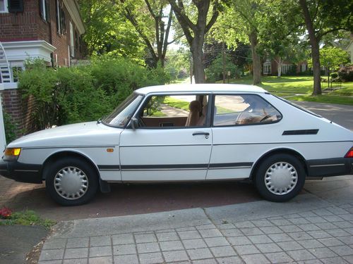 1993 saab 900 hatchback