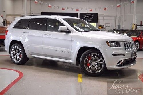 2012 jeep grand cherokee srt8, one owner, panorama, ventilated, backup cam,xenon