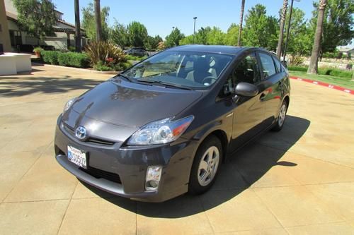 2010 toyota prius hybrid level ii, super nice gas saver, must see, 42 pictures!