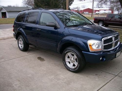 Hemi,third row seating,cold a/c,tow package