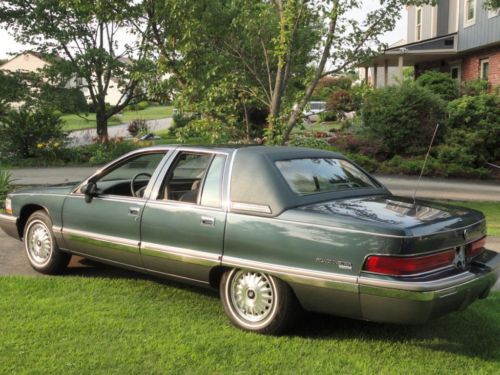 1993 buick roadmaster *best one anywhere*1lady owner,all records! still like new