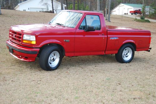 1994 ford lightning perfect condition 77,325 miles, exceptional and original