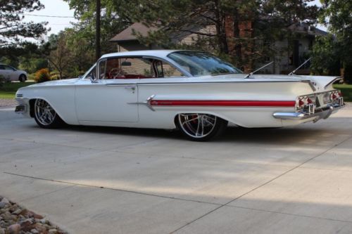 1960 chevy impala pro touring ls 1 motor 4l60e trans corvett disc 22+20&#039;&#039; wheels