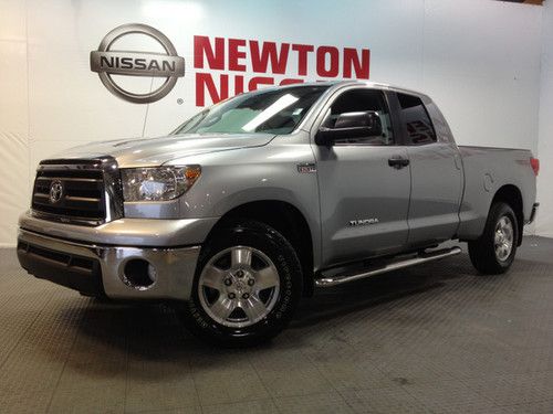 2010 toyota tundra trd 2wd clean carfax-one owner very nice  we finance