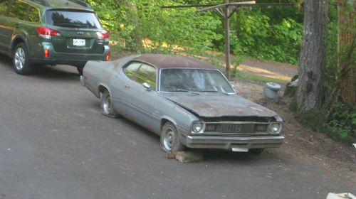 1976 plymouth duster sport coupe 2-door 3.7l