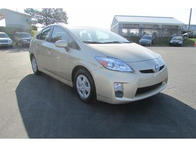 10 toyota prius 4dr hb v hybrid-electric 1.8l , traction control -