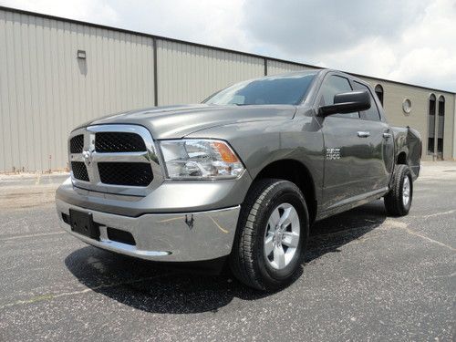 2013 dodge ram 1500 v8 4x4 clean title damaged 1100 miles runs and drives great