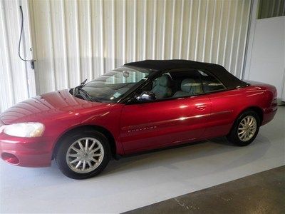 Lxi 2.7l leather seats,convertible,no accidents,not smoked in,heated mirrors