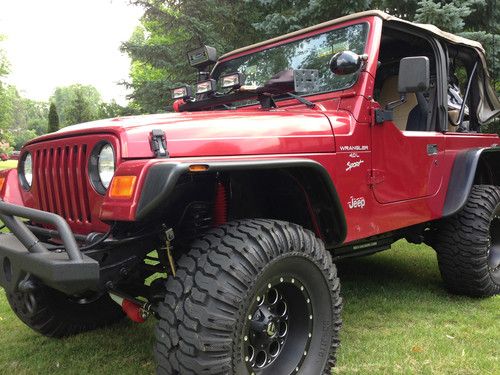 Motor city's ultimate jeep wrangler show jeep - 2000, i-6/auto/air &amp; tons more!