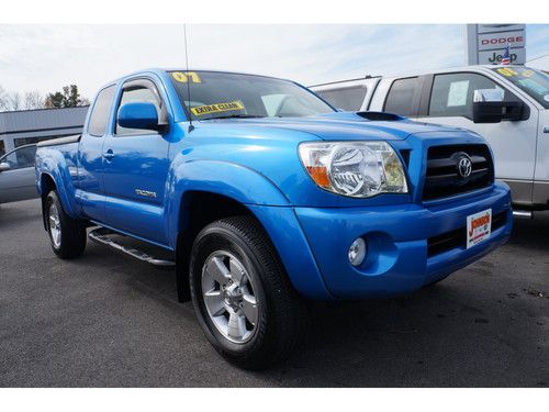2007 toyota tacoma base extended cab pickup 4-door 4.0l