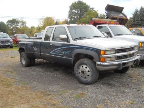 1994 chevrolet 3500 dually pick up truck 4x4 8 cylinder diesel 6.5l