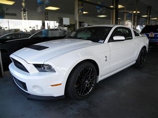 2013 ford mustang shelby cobra gt500 white/black supercharged