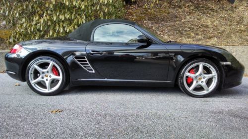 Boxster s / loaded /  rare tiptronic / low miles / new tires / amazing condition