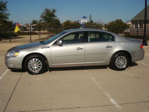 2006 buick lucerne immaculate w/85000 actual miles.