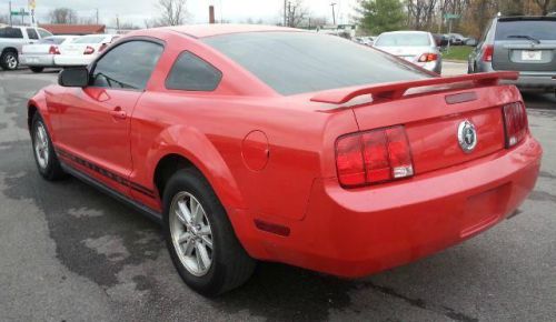 2005 ford mustang v6 deluxe
