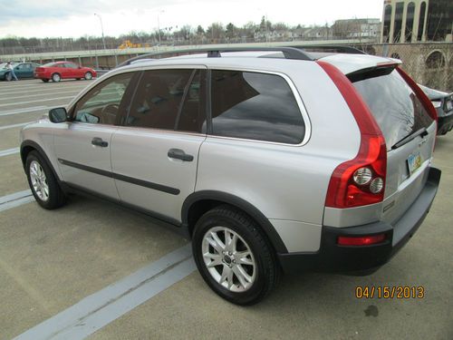 2004 volvo xc 90 awd -- exellent beautiful condition! well maintained!