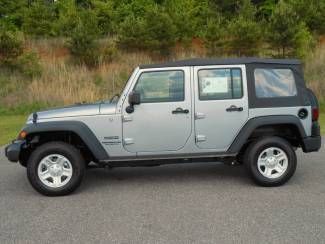 New 2013 jeep wrangler 4dr 4wd sport