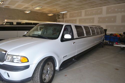 1998 lincoln navigator super stretch limousine