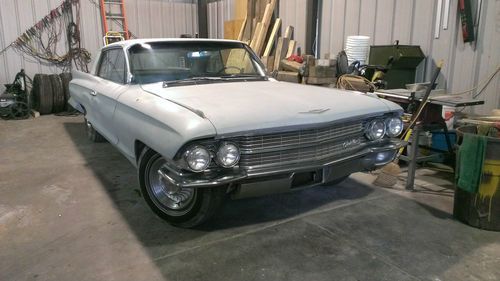 1962 cadillac deville coupe - 62k orig mi - stored 25 yrs - runs nice! - look!