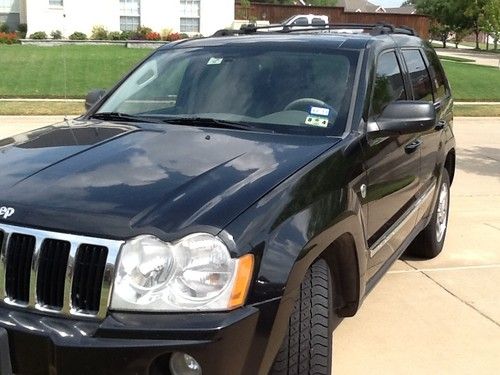 2005 jeep grand cherokee, low miles, excellent condition!