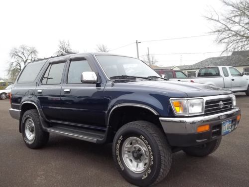 One owner sr5, v6,4wd. original condition, adult owned, very, very nice!
