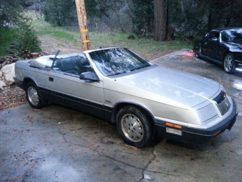Beautiful 1988 le baron convertible - looks like almost new