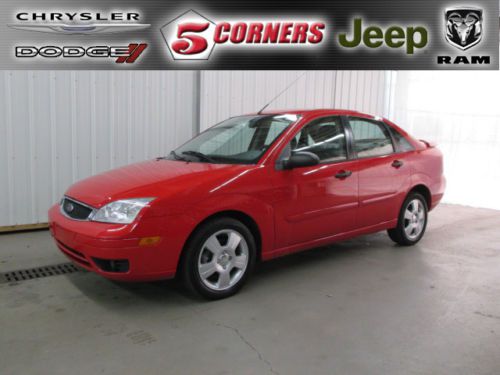 2005 red ford focus ses zx4 sedan- heated seats, 6cd