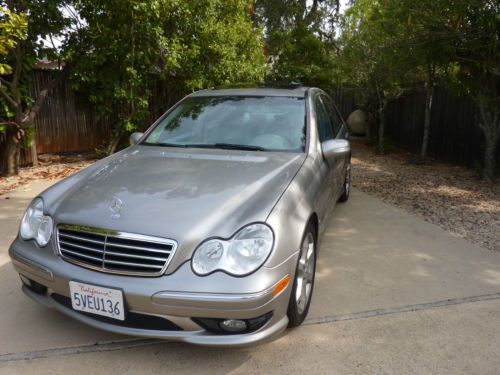 Mercedes 2007 c 230 sports sedan- garaged, woman-owned,  pampered &amp; maintained