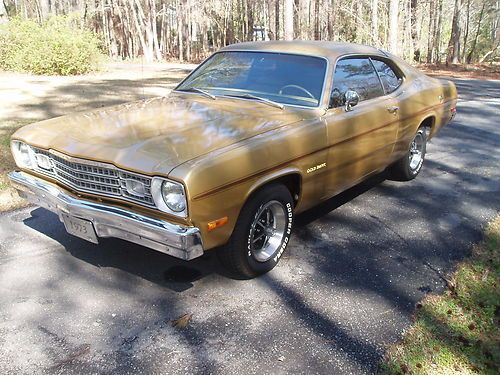 1973 plymouth gold duster a/c, ps, power disc brakes magnum wheels, very nice!!