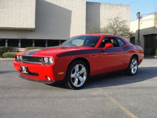 Beautiful 2010 dodge challenger r/t, only 4,824 miles, warranty, loaded